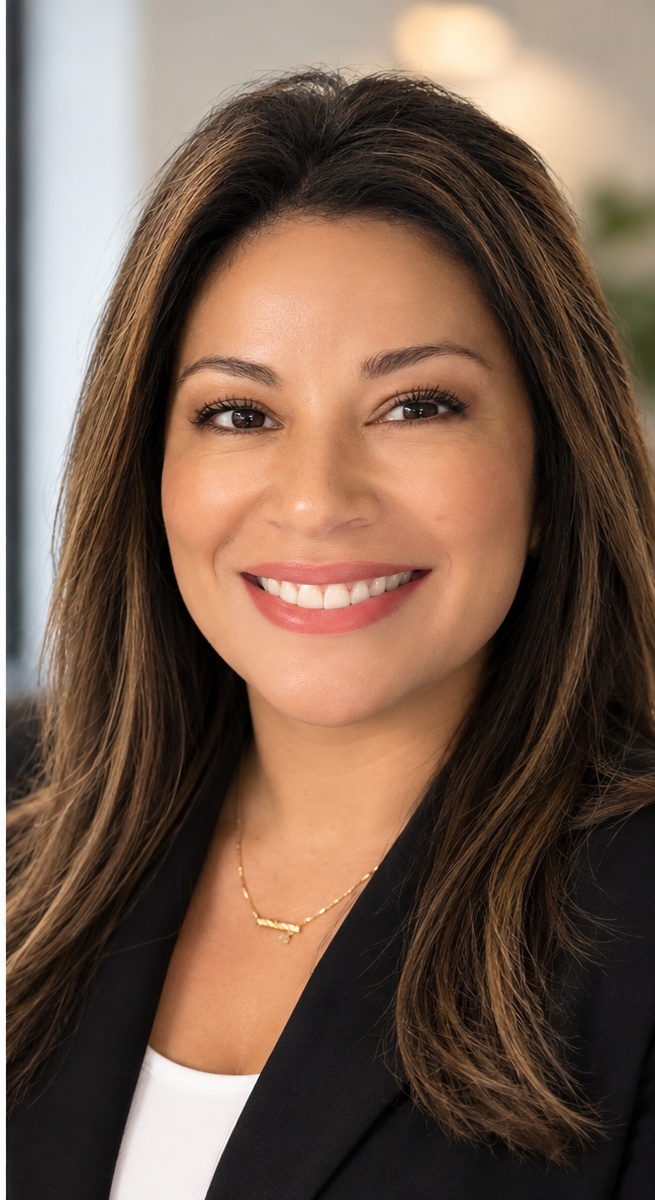 Portrait of Ysha Bass, Partner and Insurance Advisor at Oakstone